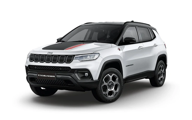 Compass Trailhawk Pearl White